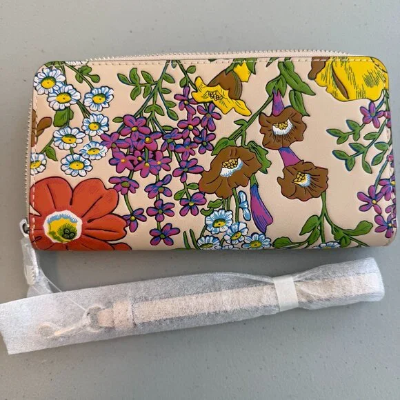 NWT Coach LZA Floral Embossed Leather Zip Wallet - Picture 4 of 13